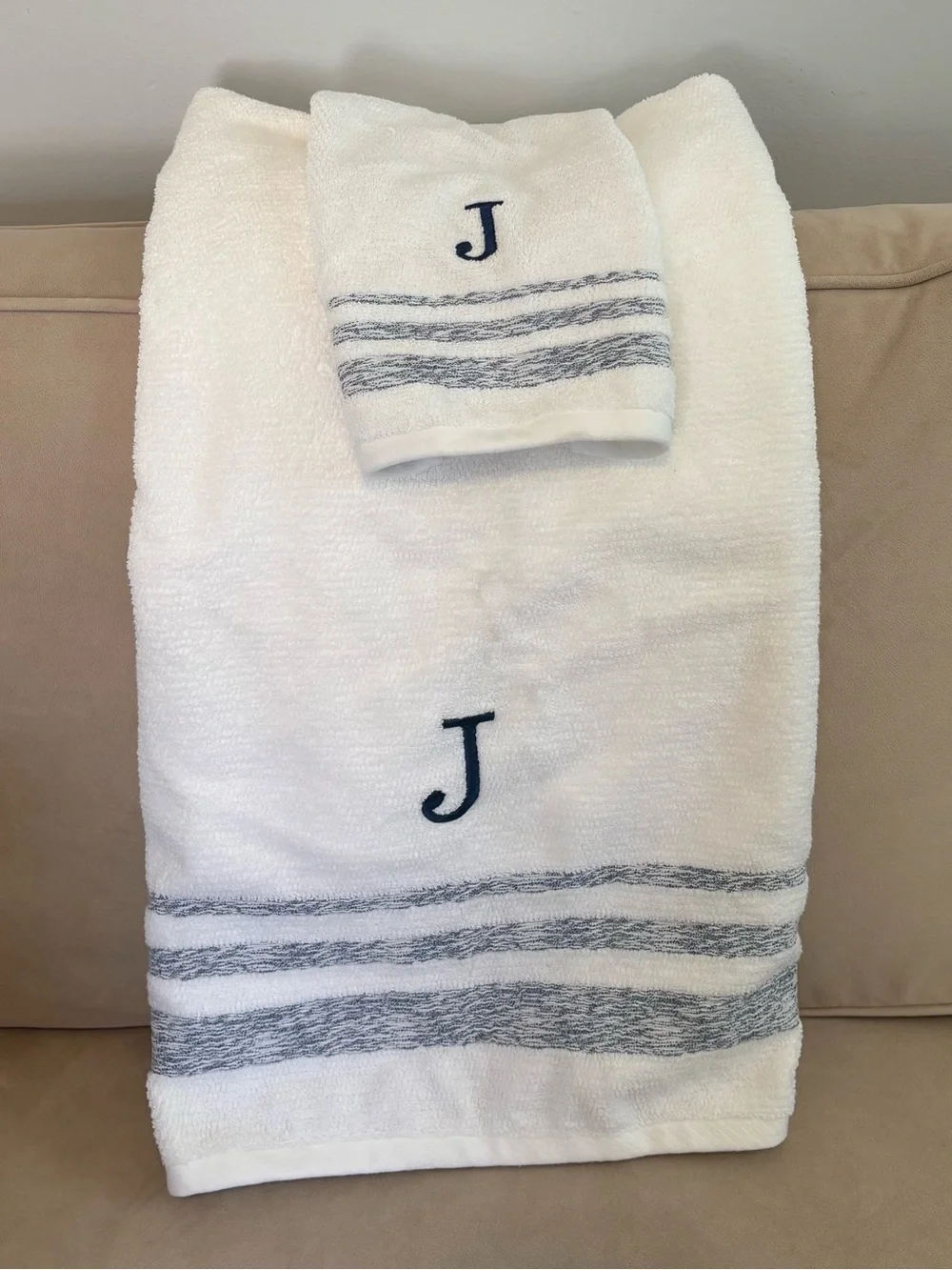 Threshold Set of 2 Monogrammed Bath Towels - J